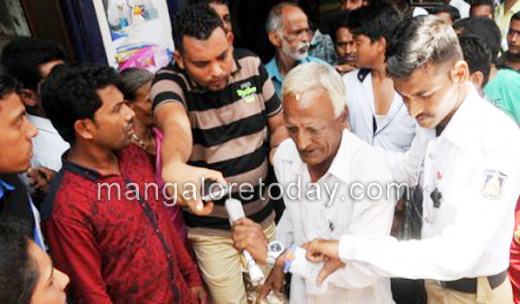 Elderly man arrested for sexually harassing woman in busy market place 2